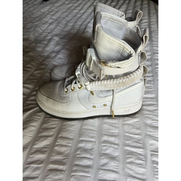 Nike SF-AF1 "Lunar New Year" Edition - Mens US 6.5 (Used) - Picture 3 of 8